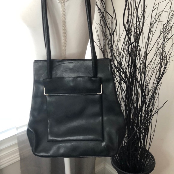 Handbags - Puntotres Womens Black Handbag.